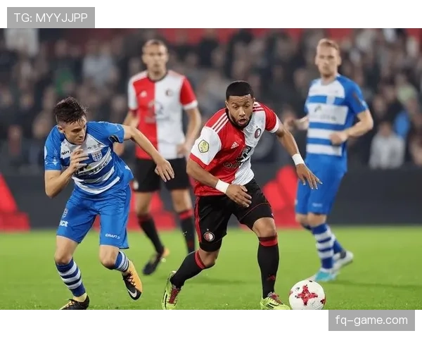 乌德勒支边路进攻火力全开,状态回暖强势领跑 乌德勒支边路进攻火力全开,状态回暖强势领跑