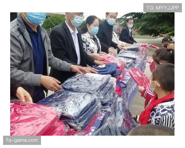 萨拉赫持续投身慈善，为贫困儿童送去温暖与希望