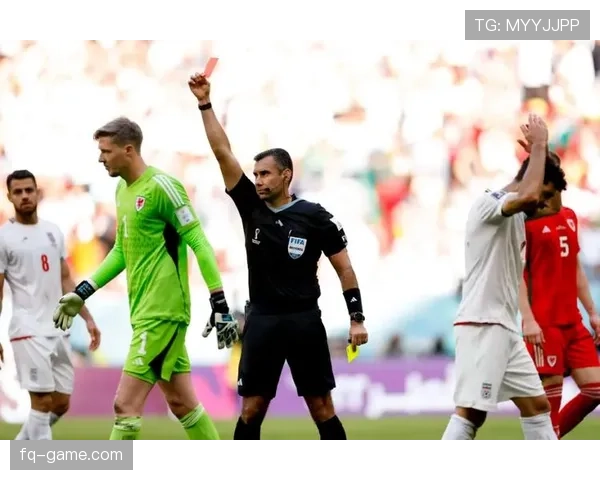 VAR改判规则到底哪些情况必须介入，裁判如何精准执行？